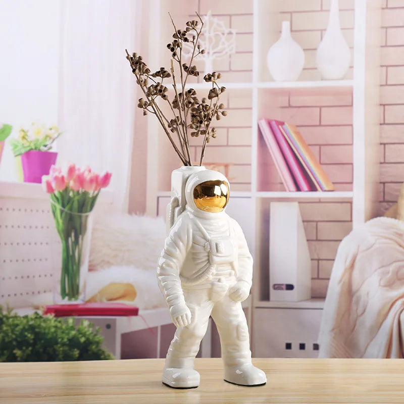 Norév Porcelain Astronaut Vase Figurines Bookshelves