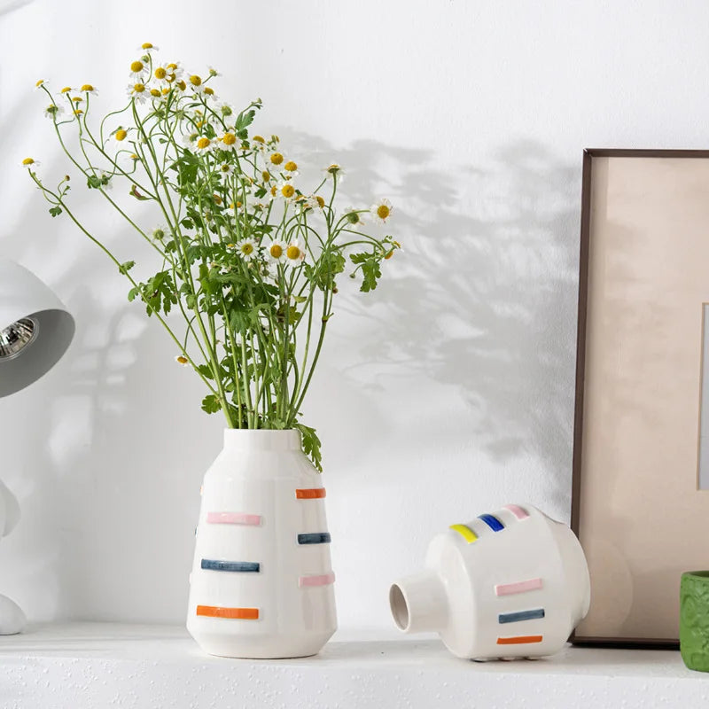 Norév Simple and Elegant Aesthetic Vase Ceramic
