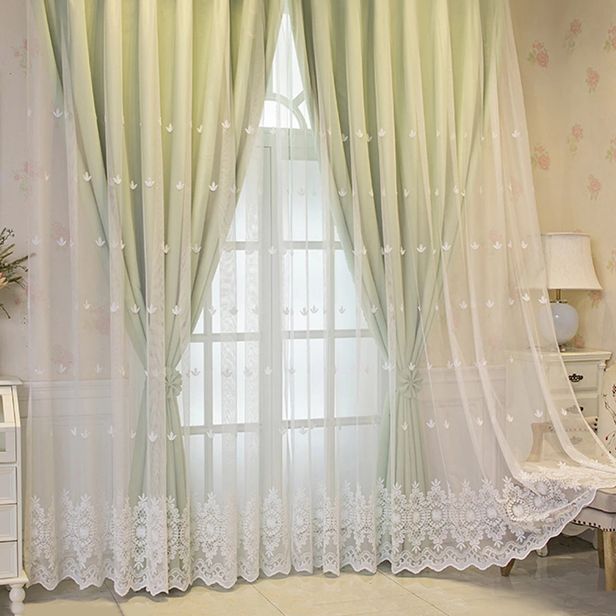 Guérip White Flower Pattern Embroidery Sheer Curtain